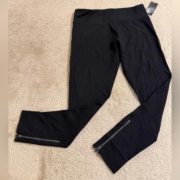 Calvin Klein Women's Classic Black Leggings - Picture 6 of 10